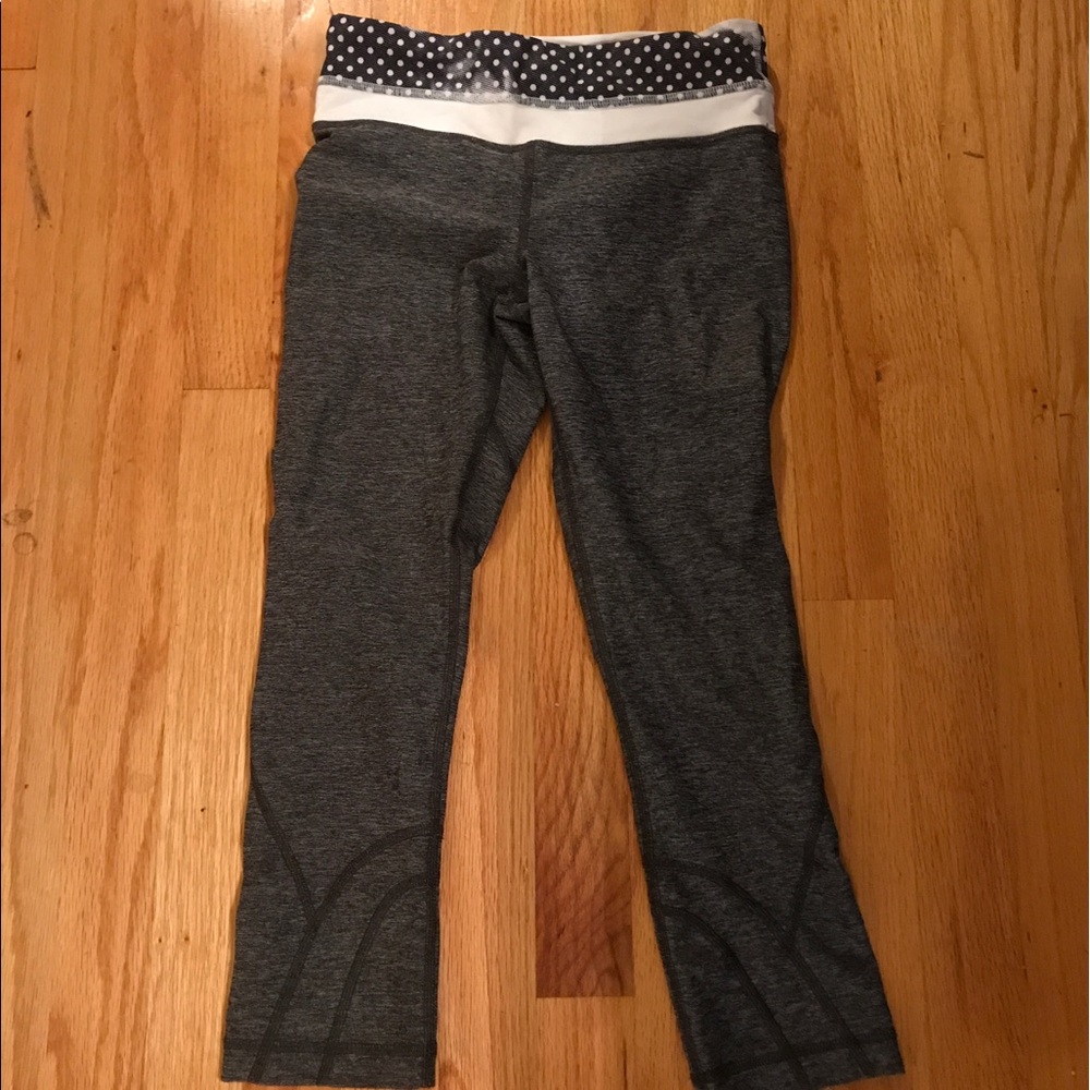Lululemon size 4